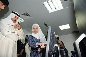 وزير الداخلية يزور الأدلة والمباحث الجنائية