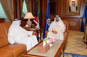الخالد استقبل رئيس لجنة معتقلي غوانتانامو