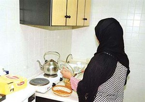 بالفيديو.. قصة مروعة.. خادمة في الكويت تقتل طفلة بإدخال الدود يومياً بأنفها.. والطفلة ترجوها: “واحدة تكفي”