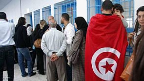 حركة النهضة تقبل الهزيمة في انتخابات تونس وتهنيء خصمها نداء تونس بالفوز