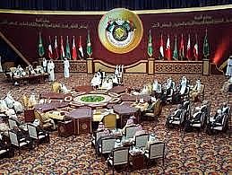 وزير بحريني يشيد بدور الأمير لإنجاح قمة التعاون في قطر