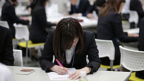 44 % من اليابانيين يعارضون عمل المرأة