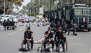 مقتل ضابط واصابة جنديين في هجوم مسلح بالقاهرة