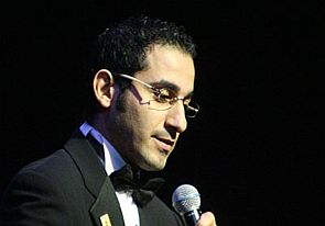 أحمد حلمي في العناية المركزة