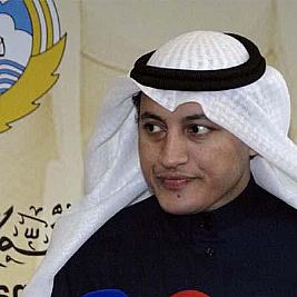 عسكر يطالب بتجنيس اللاعب فهد العنزي