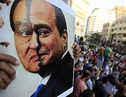 السيسي يعود إلى عهد مبارك