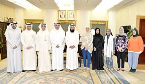 الكندري يستقبل فريق إحتفالية الدستور