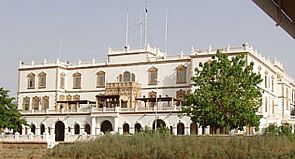 مقتل 3 في هجوم على القصر الرئاسي بالسودان