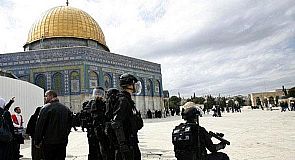 اشتباكات بين الشرطة الإسرائيلية وفلسطينيين