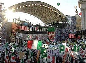 تظاهرات ‘عنيفة’ تجتاح ايطاليا احتجاجا على حكومة رينتسي