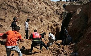 محاصرة 12 عاملا في انهيار نفق بوسط فيتنام