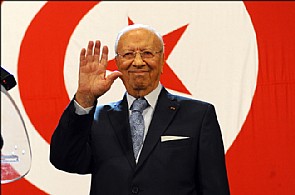 قائد السبسي تسلم الرئاسة التونسية