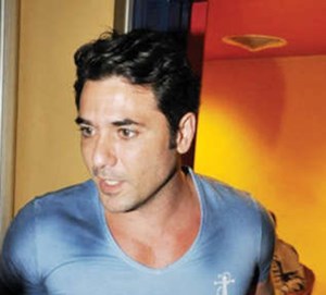 هل تنتهي قضية زينة وأحمد عز في منتصف الشهر الجاري؟