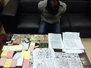أمن الجهراء داهم وكراً للقمار بإدارة بنغالي