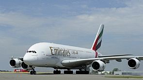 الإفراج عن 4 من طاقم الطائرة الإماراتية المحتجزة بليبيا