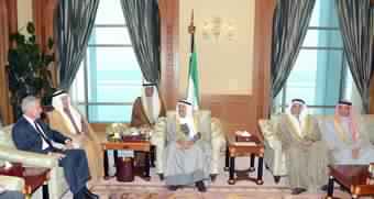 سمو أمير البلاد يستقبل وزير الدفاع الامريكي