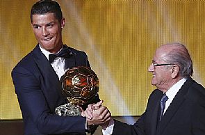 اختيار رونالدو ‘لاعب القرن’ في البرتغال