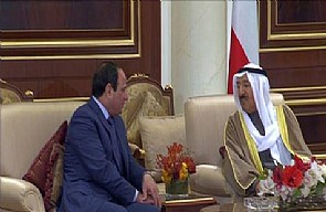 الرئيس السيسي يصل للبلاد