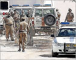 هجوم مسلح على مركز سعودي حدودي:تخلله ‘حزام ناسف’ وانتهى بمقتل رجلي أمن وإصابة ثالث