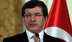 داود اوغلو يجري مباحثات مع المستشارة ميركل والوزير شتاينماير