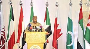 #عاصفة_الحزم تواصل ضرباتها وتدمير مخازن الأسلحة والذخيرة، والعاهل السعودي يشكر الدول المشاركة