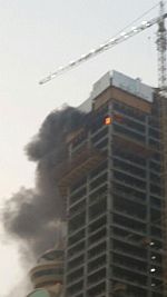 حريق هائل بمجمع قيد الإنشاء بالعاصمة