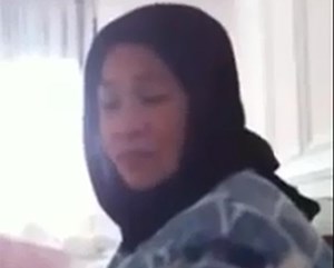 بالفيديو.. خادمة تخبر ربة المنزل الكويتية عن استخدام ادوية منومة للتخلص من ازعاج اطفال المنزل