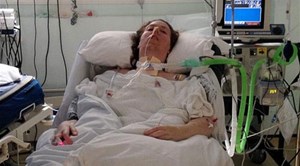تستفيق لحظة طلب الأطباء من الزوج إيقاف أجهزة الإنعاش