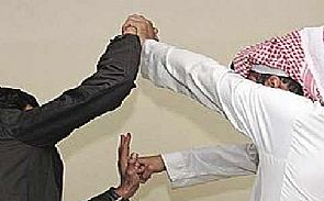 تبادل الاتهامات بين نقيب ومتقاعد