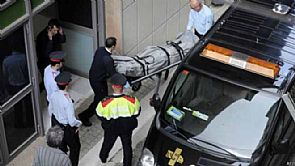 تلميذ يقتل مدرس بسهم في برشلونة الإسبانية