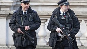 اعتقال 6 ببريطانيا بشبهة السفر لسوريا