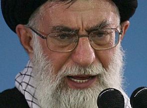 المرشد في إيران:طهران ستساند الشعوب المظلومة في البحرين واليمن