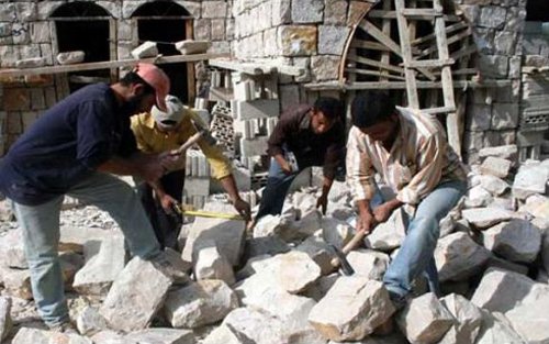 السوريون في لبنان: قسوة الحياة وصعوبة الحصول على عمل