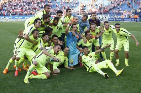 برشلونة يهزم أتليتيكو بهدف ميسي ويحرز لقب الدوري الاسباني