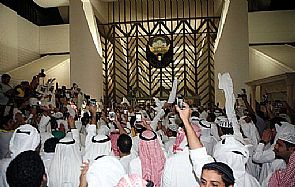 تأجيل ‘دخول المجلس’ إلى 9 يوليو