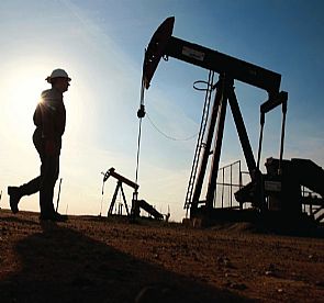 النفط الكويتي يرتفع 35 سنتا ليبلغ 57ر58 دولار