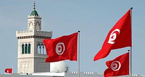 الحكومة التونسية تغلق 80 مسجدا خارجا عن القانون