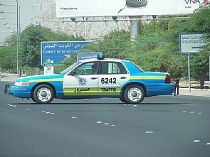 ضبط 4 دفاتر مخالفات لدى مواطن، واهانة عسكريين في السالمية