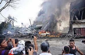 الطائرة العسكرية الاندونيسية المنكوبة كانت تقل 113 شخصا ويعتقد انهم قتلوا