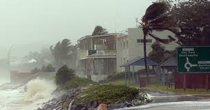 الإعصار بلانكا يضعف مع اقترابه من ساحل المكسيك على المحيط الهادي