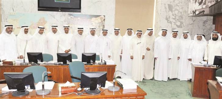 «البلدي» يوافق على إطلاق اسم جاسم الخرافي على الدائري السادس