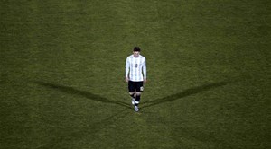 عائلة ميسي تتعرض للإهانة.. وسفير الأرجنتين يتدخل لإنقاذها