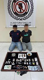 ضبط مواطن ومصري يتاجران بالمخدرات