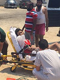 خفر السواحل ينقذ 3 أشخاص من الغرق