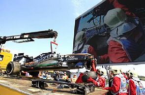 نجاة سائق فورمولا1 من حادث مروع في تجارب المجر