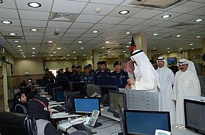 الوزير الخالد والوكيل الفهد تفقدا غرفة العمليات واتخاذ القرار وبدالة الامان 112