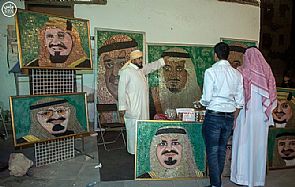 سعودي يتطلع لـ ‘جينيس’ بجدارية من 50 ألف عملة معدنية