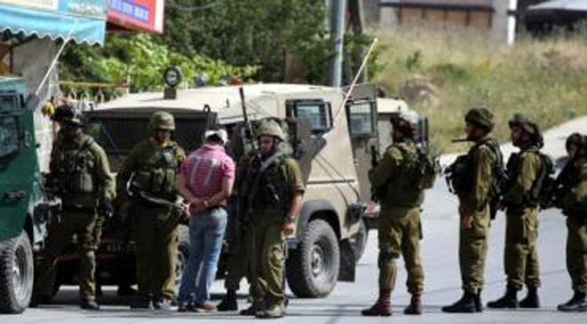 قوات إسرائيلية تعتقل 6 فلسطينيين من الضفة الغربية