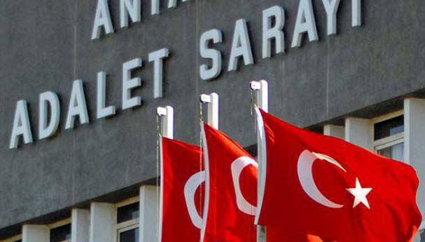الإدعاء التركي يطالب بسجن صحافيين ويتهمهم بالدعاية للإرهاب