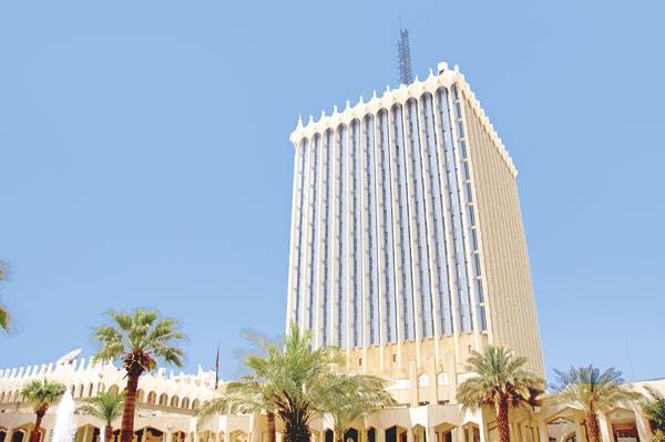 وزارة الإعلام تنفي صحة ما تردد عن منع صحيفة «الحياة» من دخول الكويت